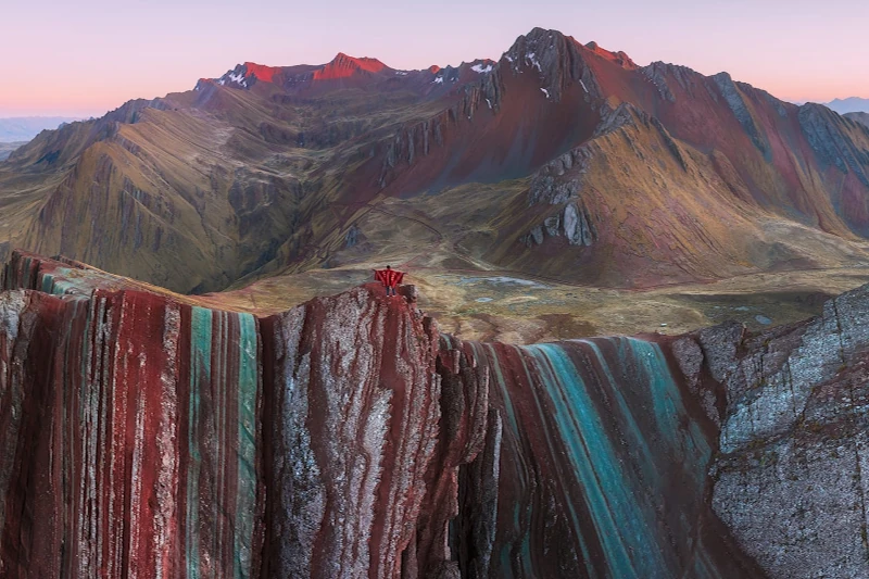 pallay punchu rainbow mountain